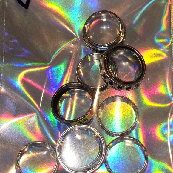 Rings V - Picture 9 of 9